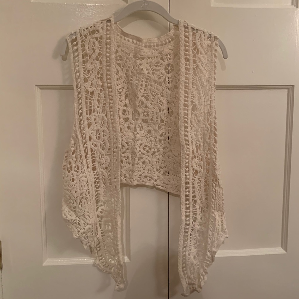 Jastie Lace Vest